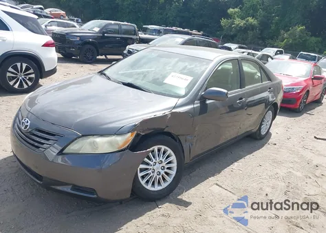 2007 Toyota Camry Le V6 z USA, uszkodzony, nr VIN 4T1BK46KX7U013419